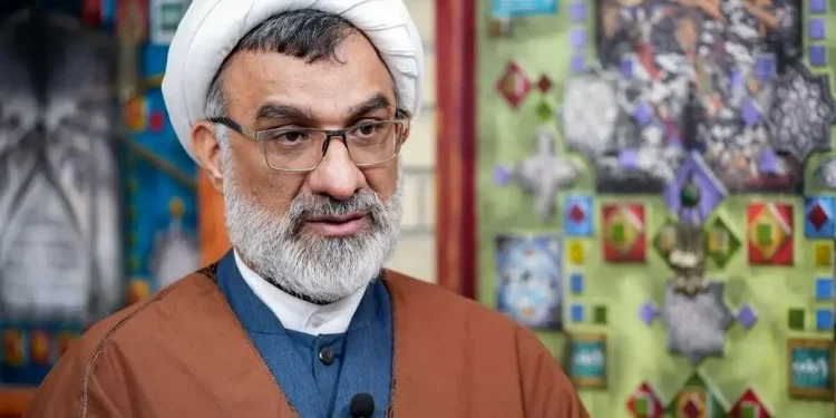 دبیر شورای عالی انقلاب فرهنگی: زنان کشف حجاب‌کننده این سبک را می‌پسندند