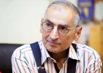 زیباکلام: به مذاکرات خوشبینم؛ هیچ‌کس دنبال جنگ با آمریکا نیست