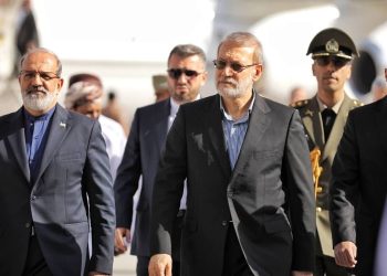 چرا دیدار لاریجانی با سلطان عمان 3 ساعت طول کشید؟