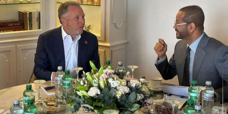 پذیرایی از ویتکاف و کوشنر با آجیل و سوغات ایرانی!